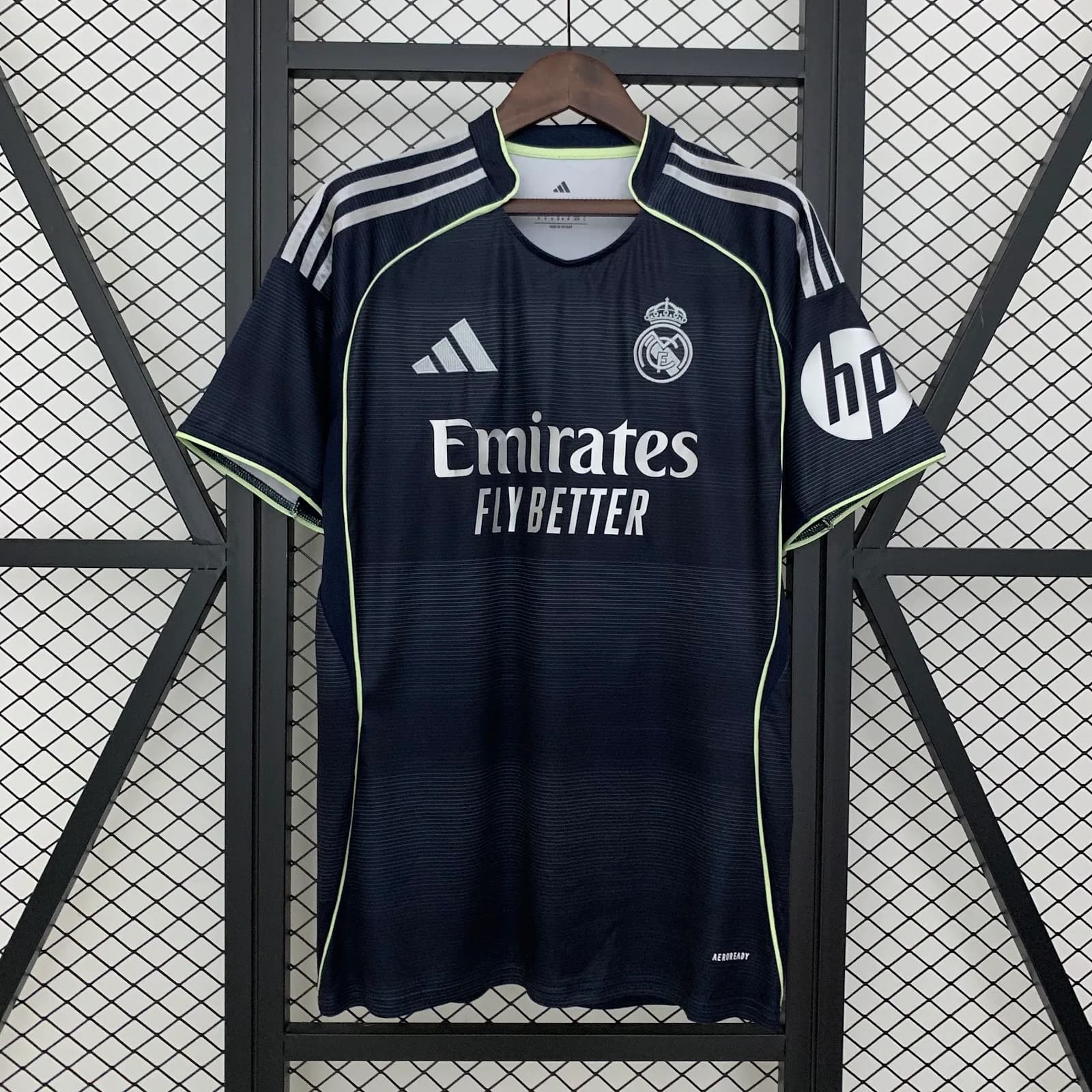 Camiseta Real Madrid – Visitante – 2025-26
