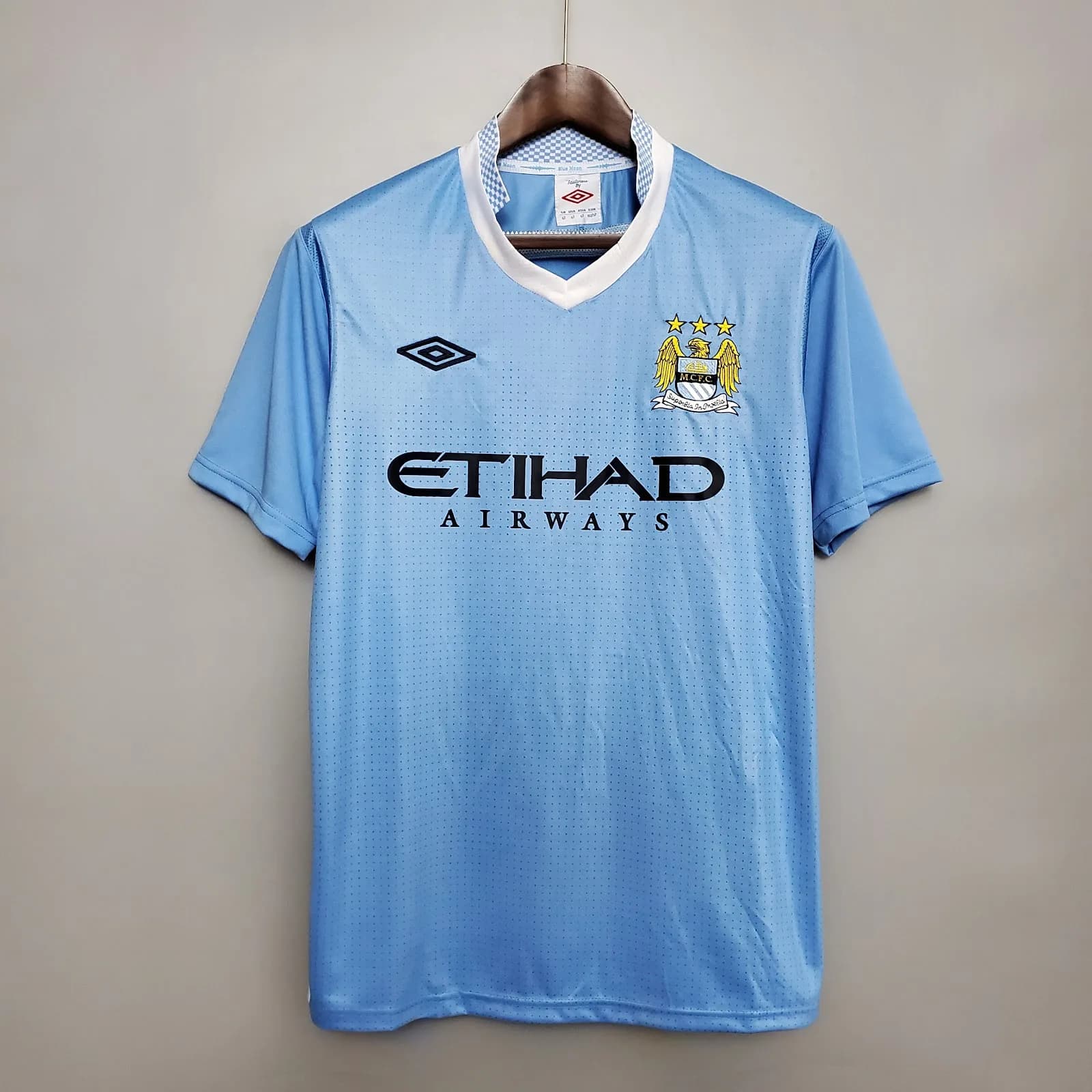 Camiseta Manchester City – Titular Retro con patrocinadores – 2011-12