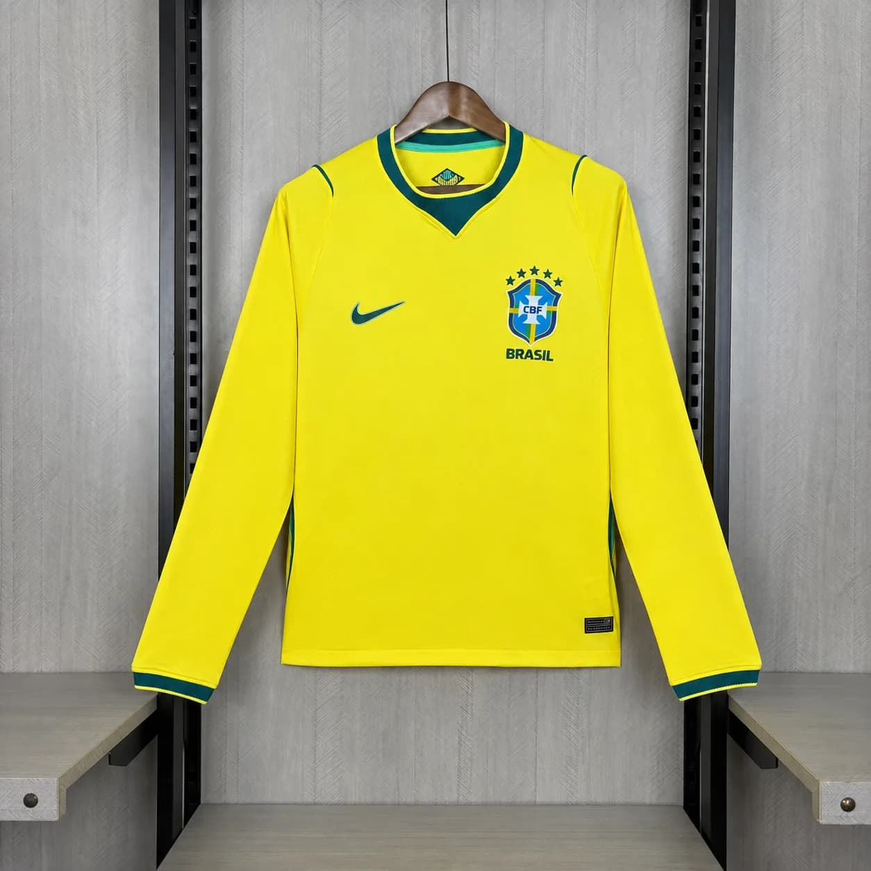 Camiseta Brasil – Titular manga larga – 2026