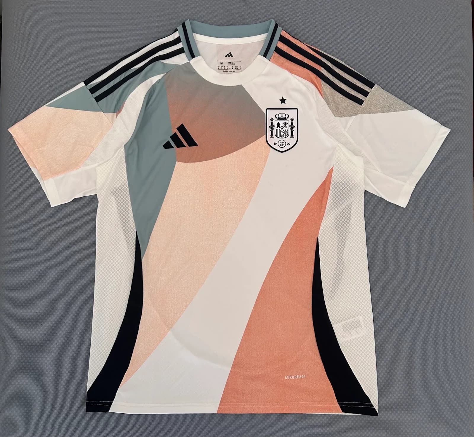 Camiseta España – Visitante – 2025