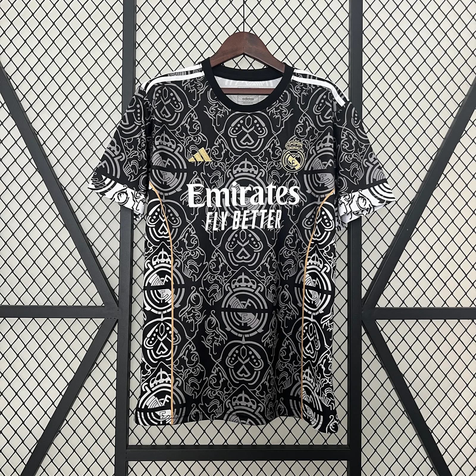 Camiseta Real Madrid – Prepartido con patrocinadores – 2024-25 – Variante 1
