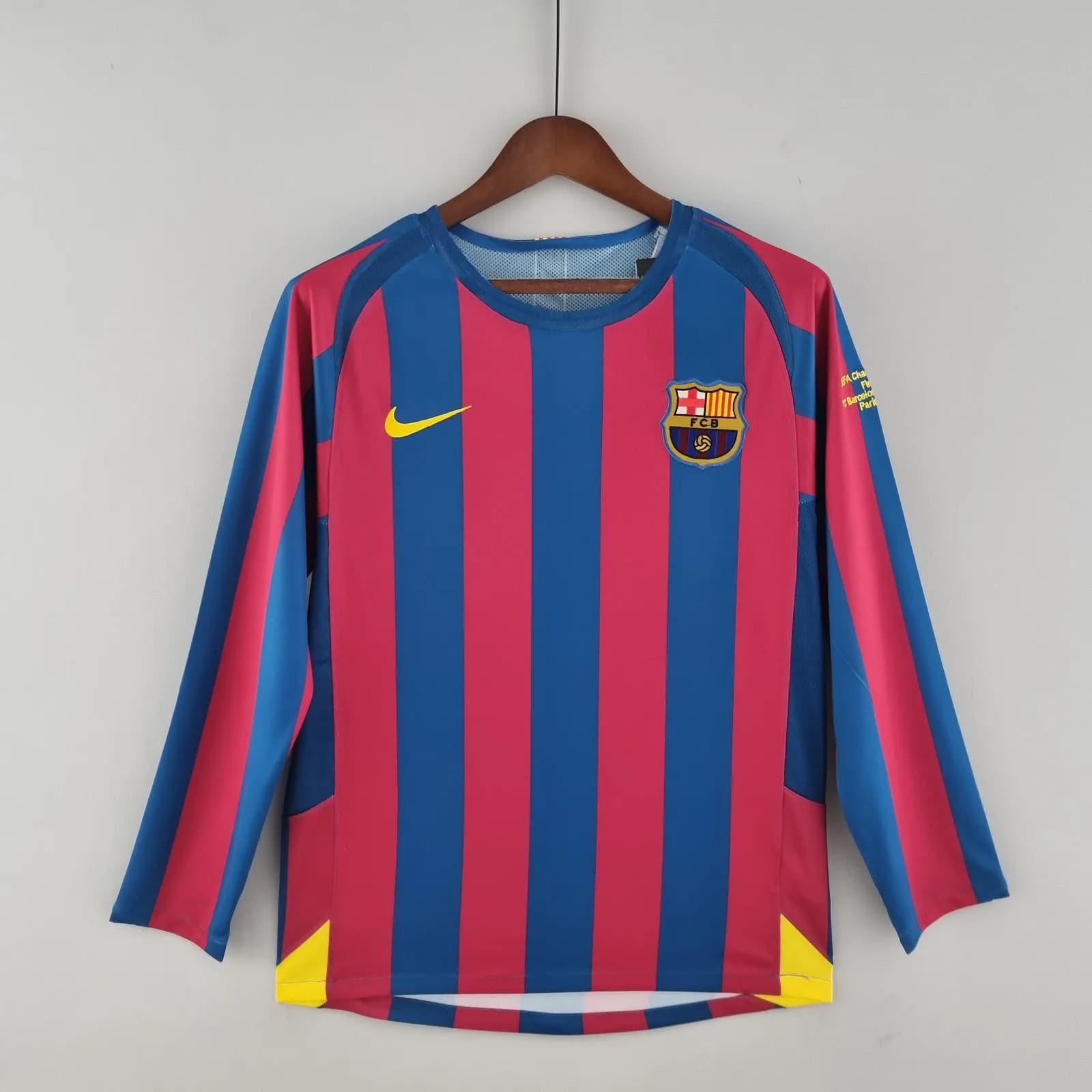 Camiseta Barcelona – Titular manga larga Retro – 2005-06