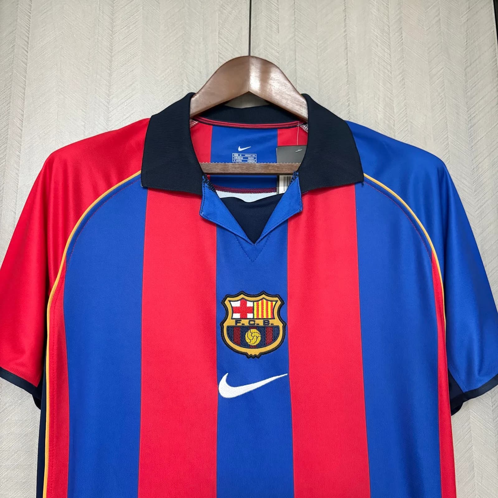 Camiseta Barcelona – Titular Retro – 2001-02