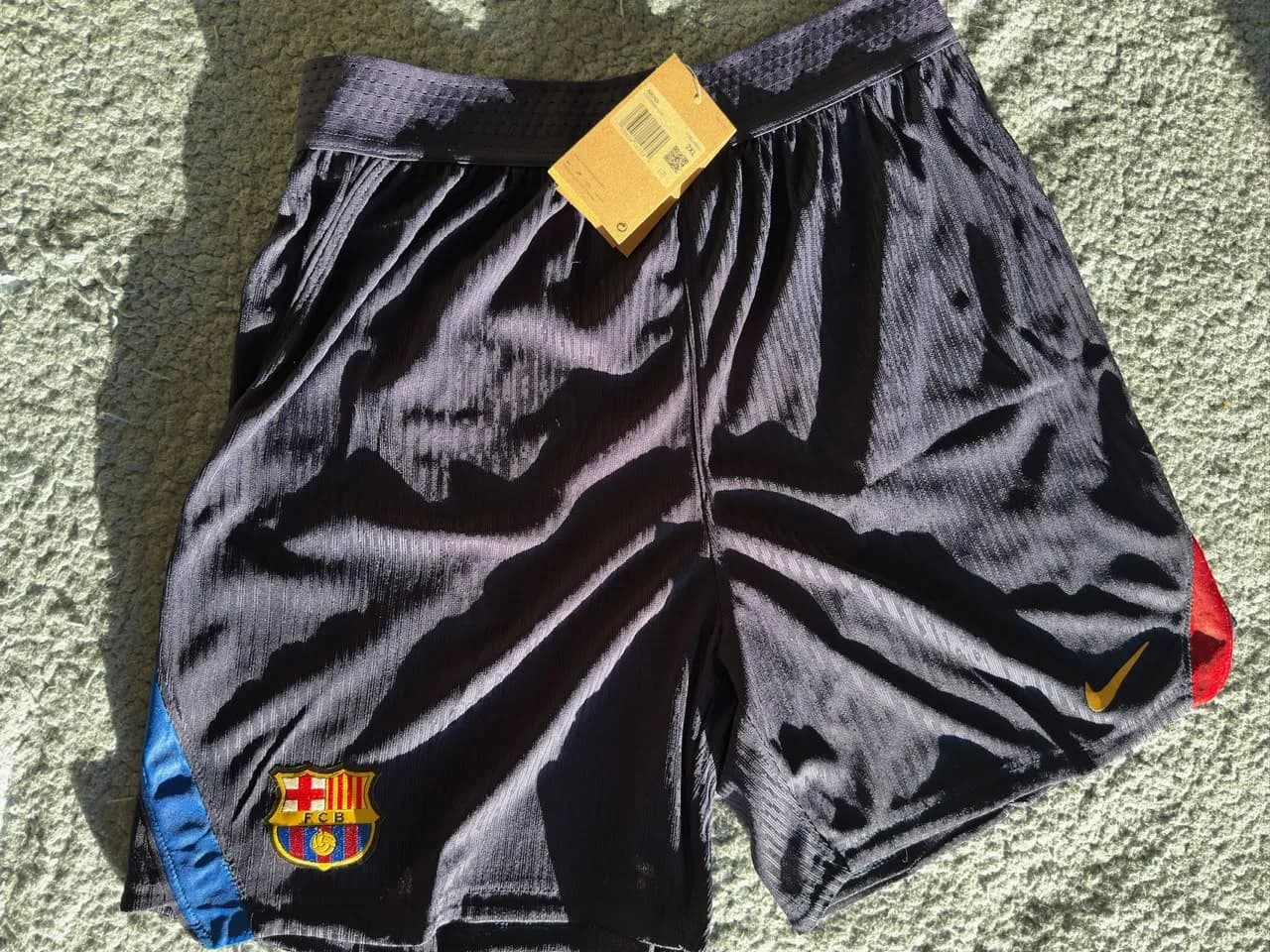 Short titular Barcelona 26/27 