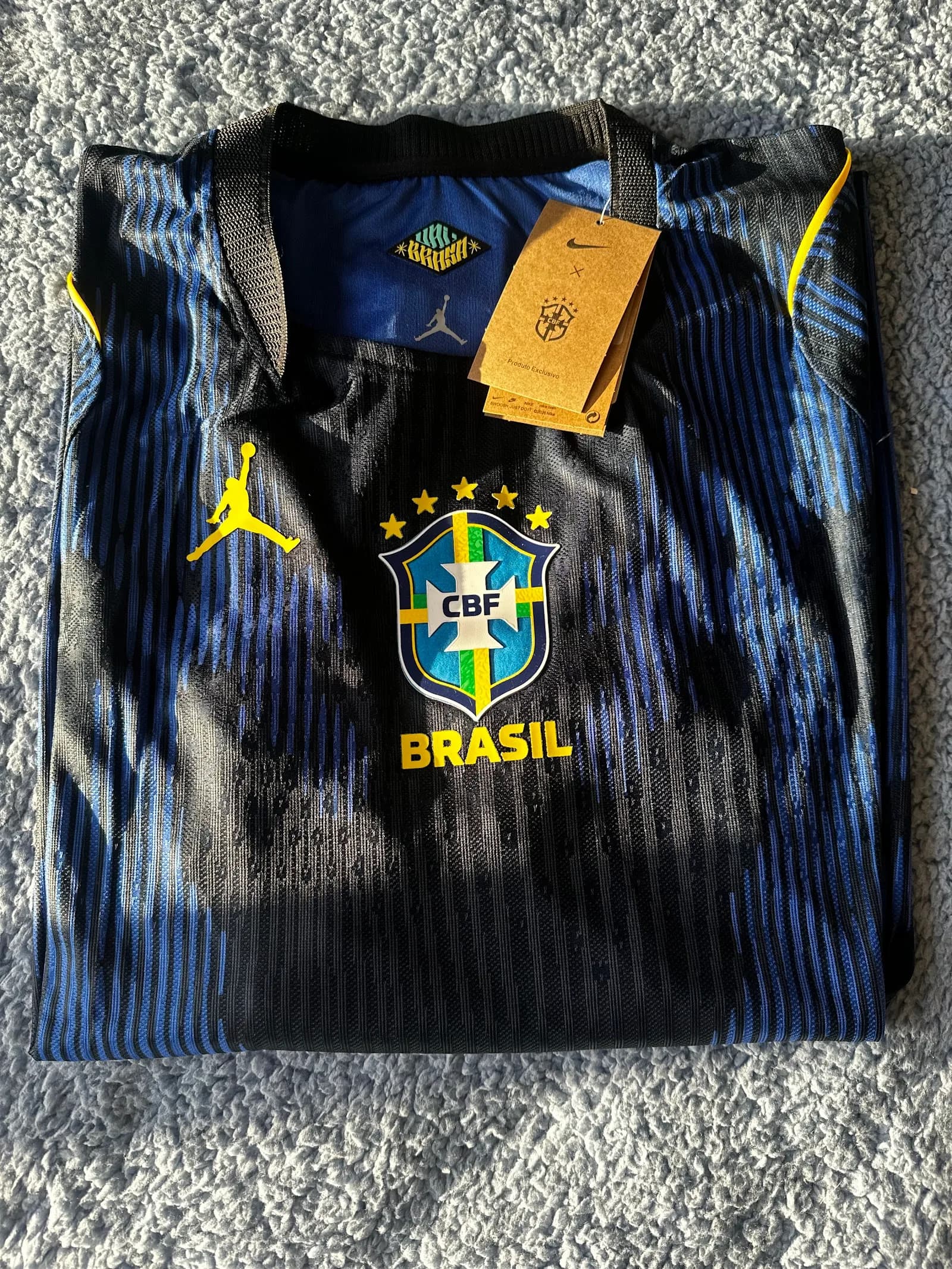 Camiseta Brasil Visitante manga larga 2026