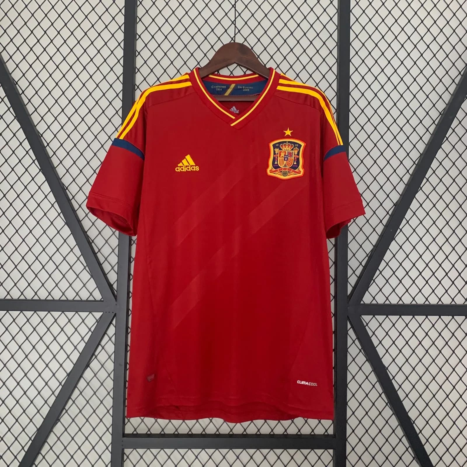 Camiseta España – Titular Retro – 2012