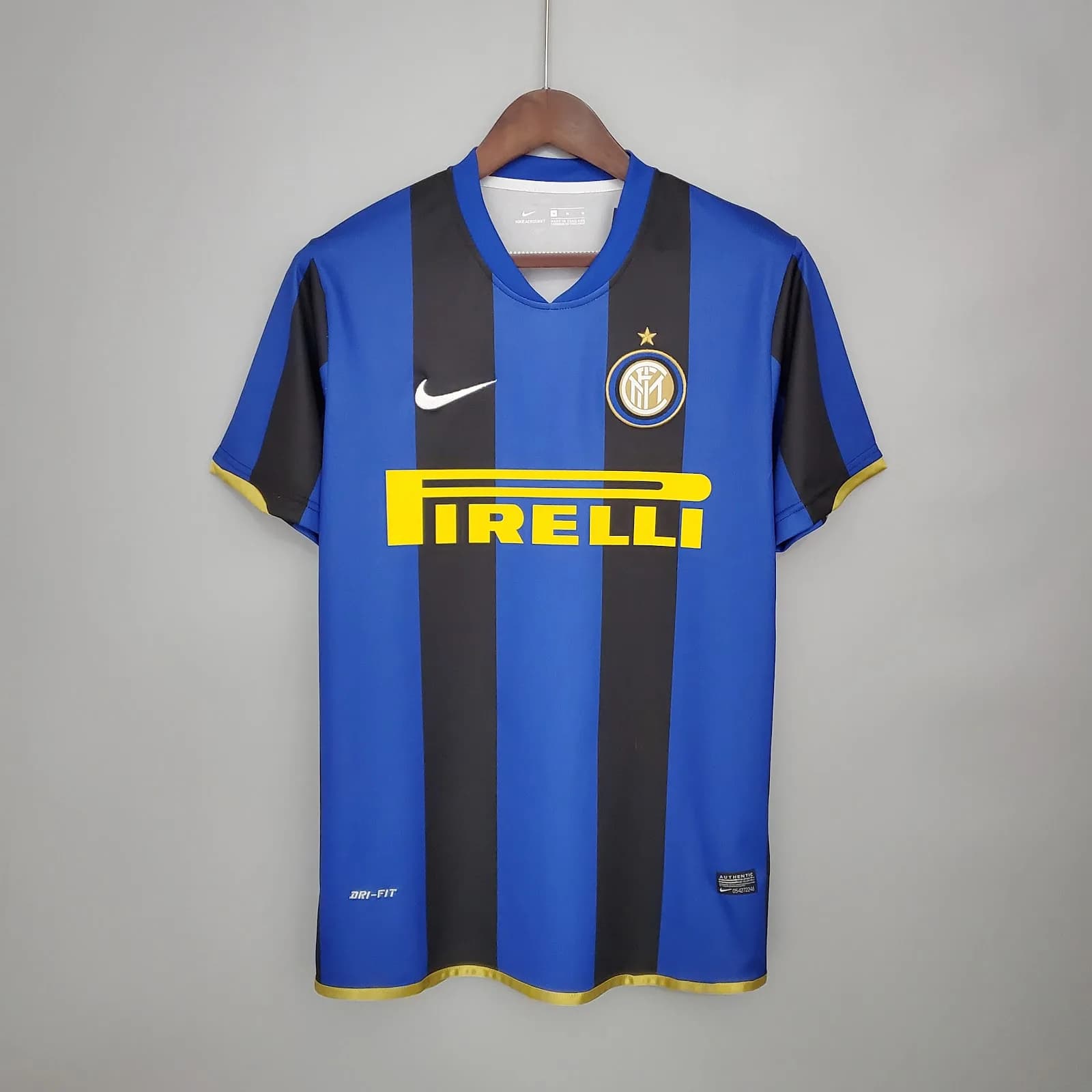 Camiseta Inter de Milán – Titular Retro con patrocinadores – 2008-09