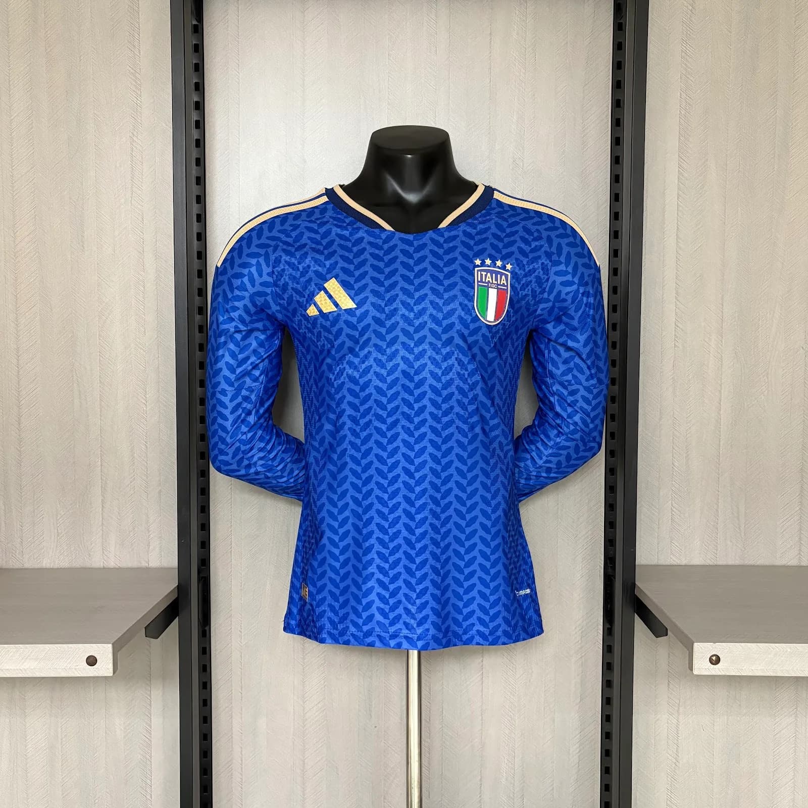 Camiseta Italia – Titular versión jugador manga larga – 2026