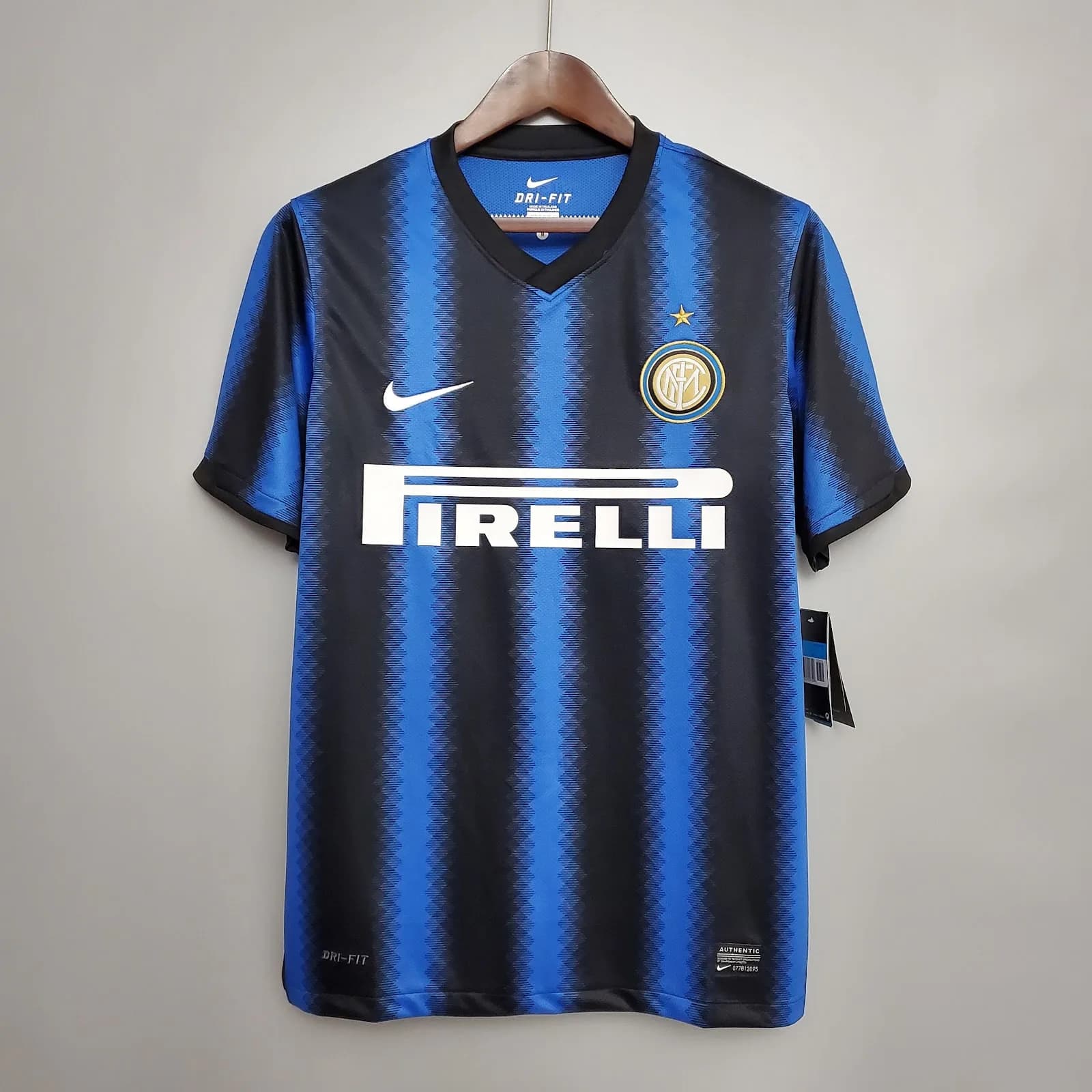 Camiseta Inter de Milán – Titular Retro con patrocinadores – 2010-11