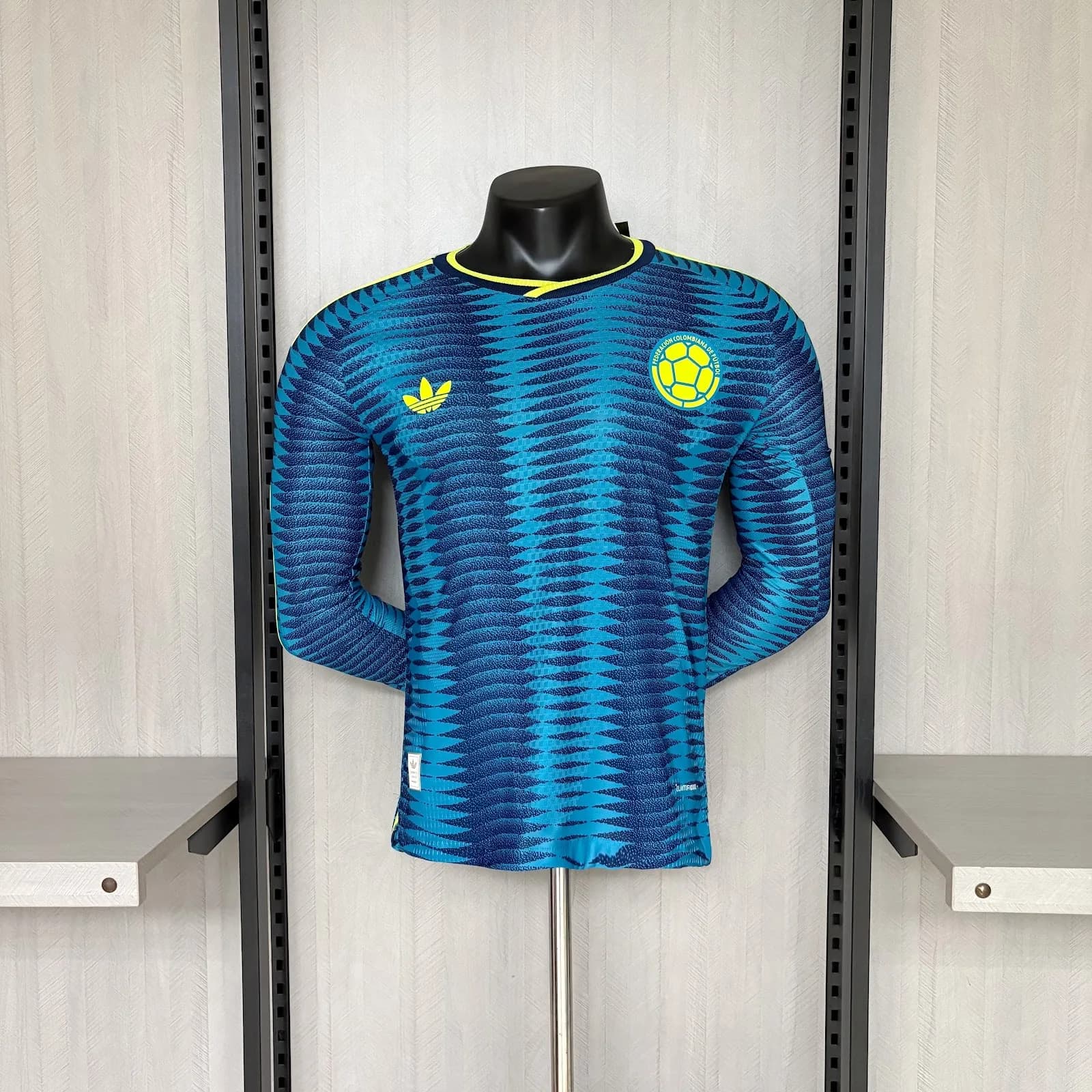 Camiseta Colombia – Visitante versión jugador manga larga – 2026