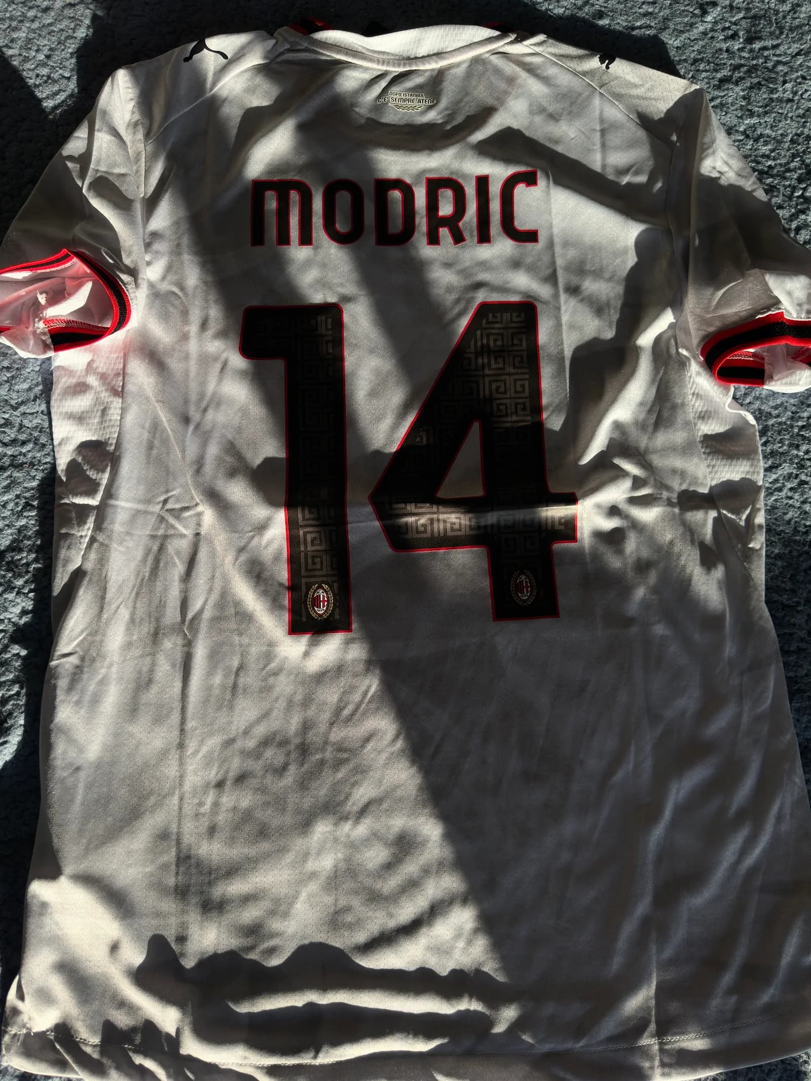 Camiseta AC Milan Visitante 26/27 "14 Modric"