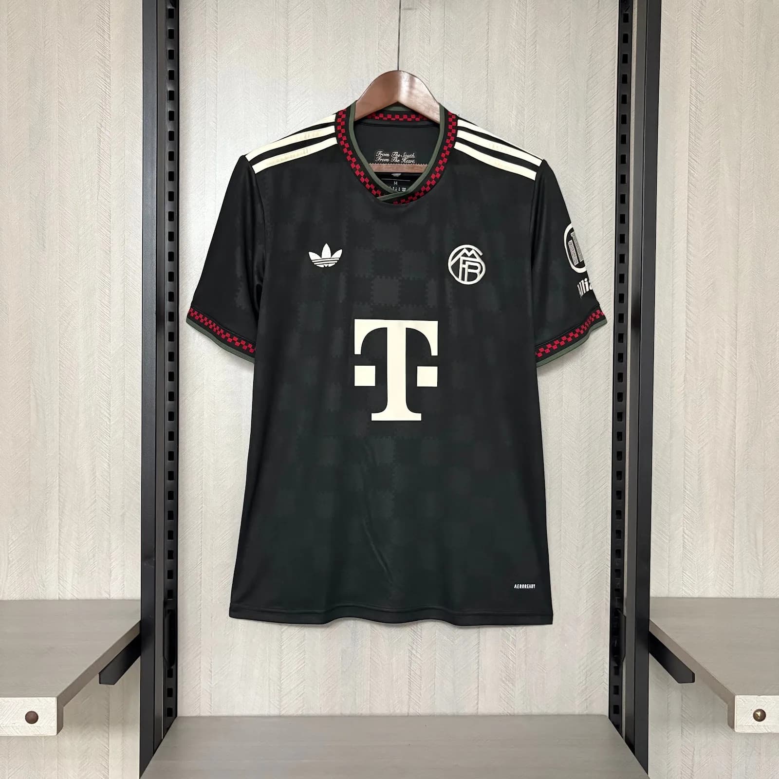 Camiseta Bayern Munich – Tercera equipación – 2025-26 – Variante 2