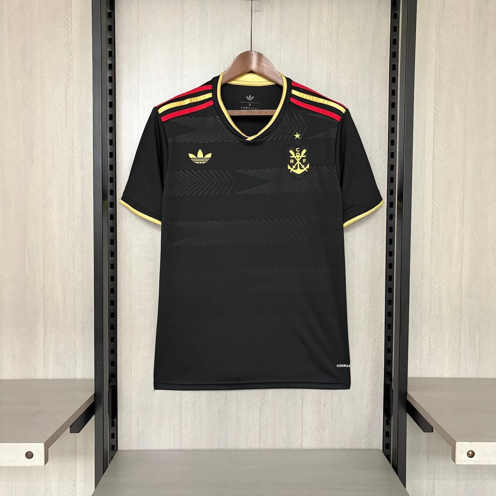 Camiseta Flamengo – Edición especial negra y dorada – 2025-26
