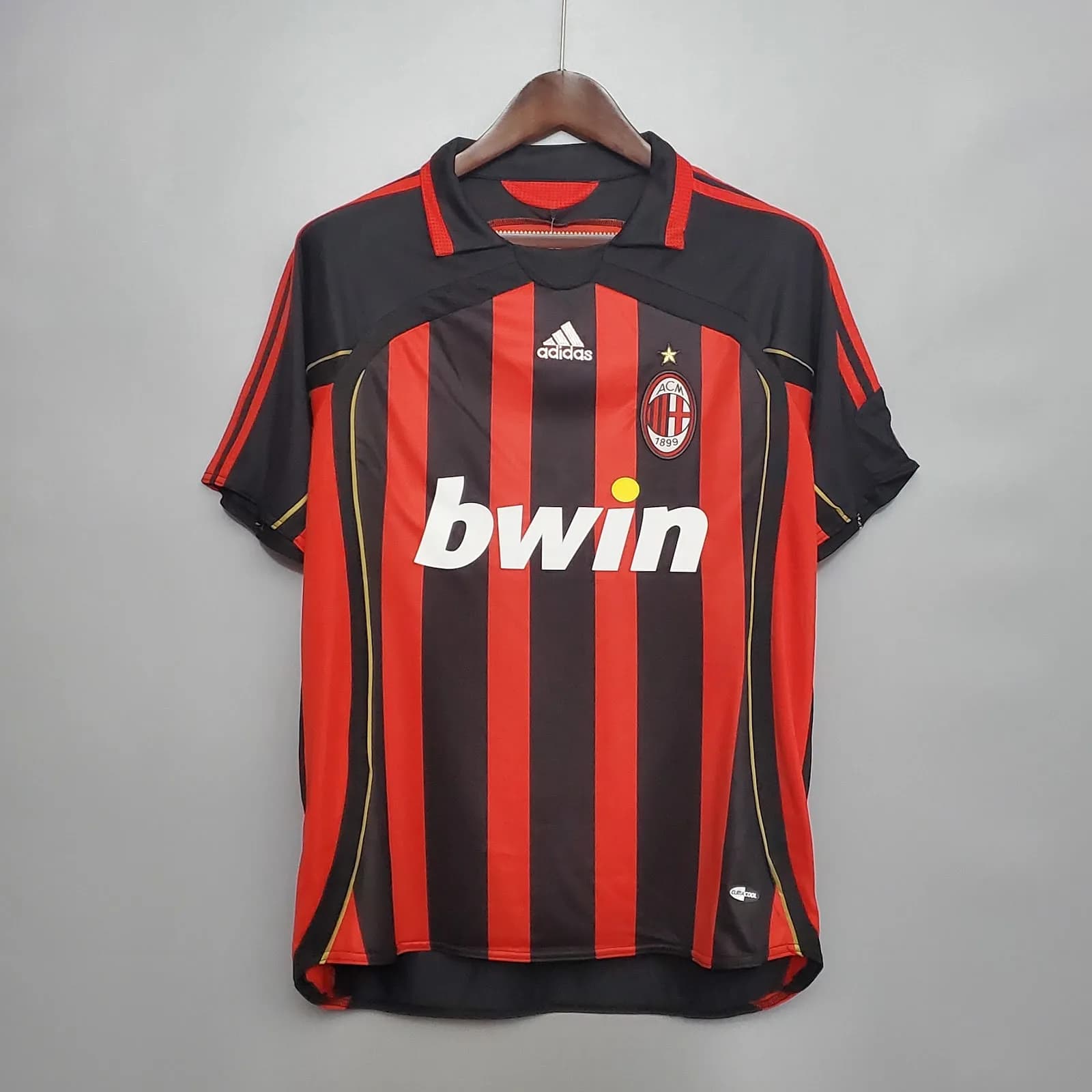 Camiseta AC Milan – Titular Retro – 2006-27