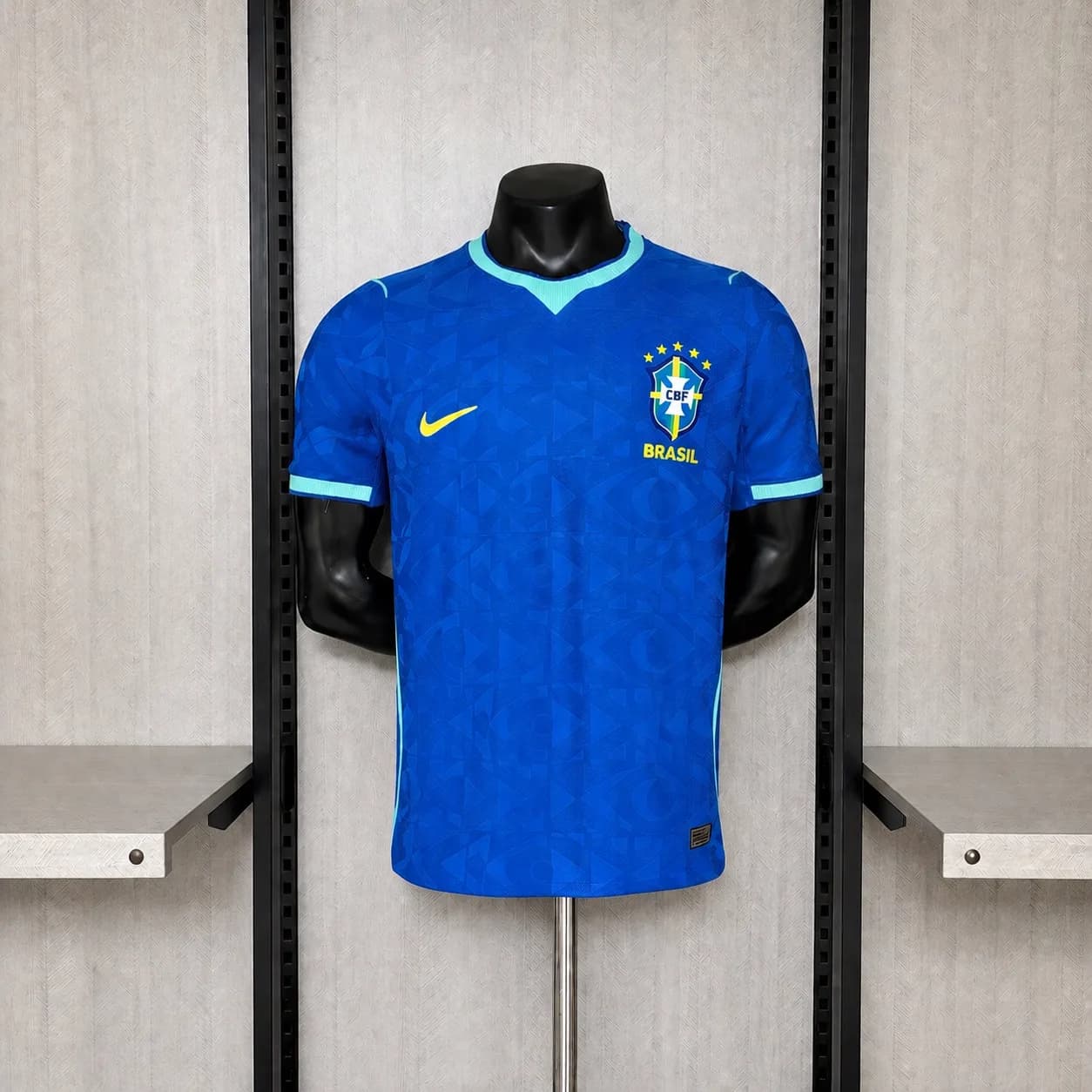 Camiseta Brasil – Visitante versión jugador – 2026-27
