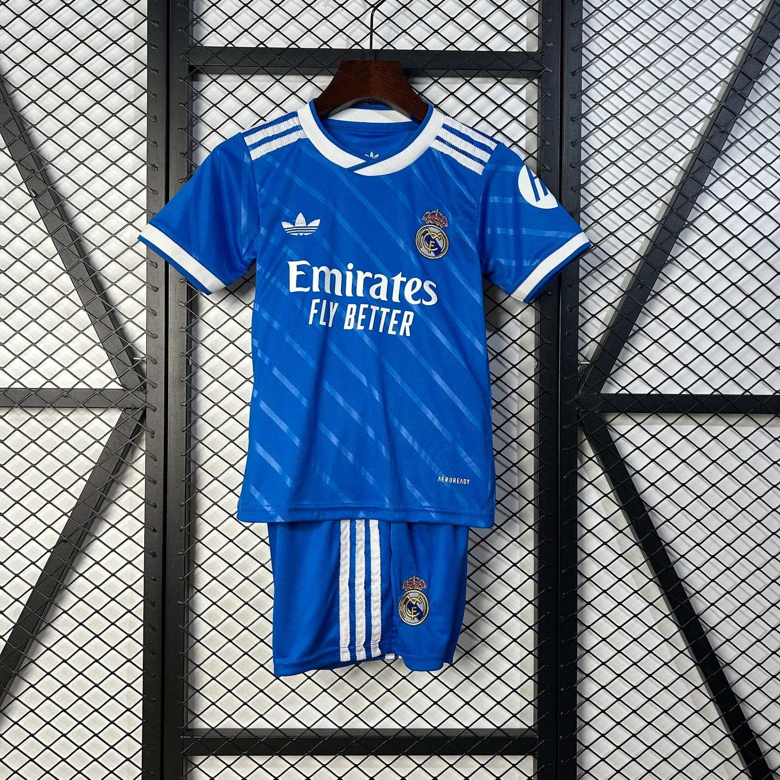 Camiseta Real Madrid – Tercera equipación infantil – 2025-26