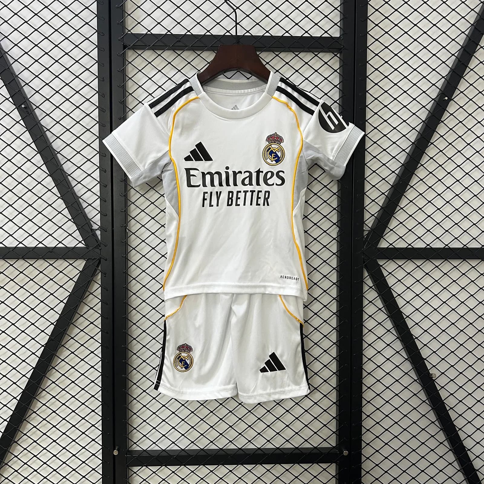 Camiseta Real Madrid – Titular nino – 2025-26