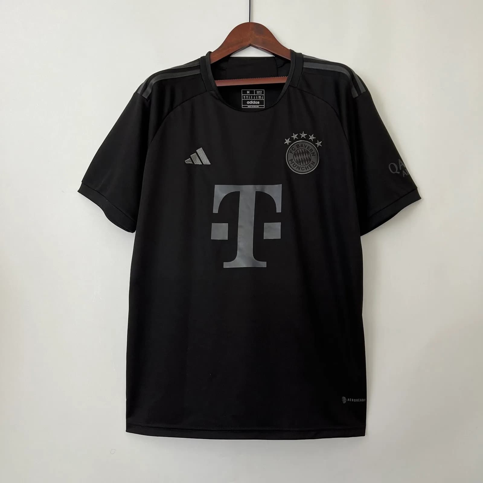 Camiseta Bayern Munich – Edición especial negra – 2023-24