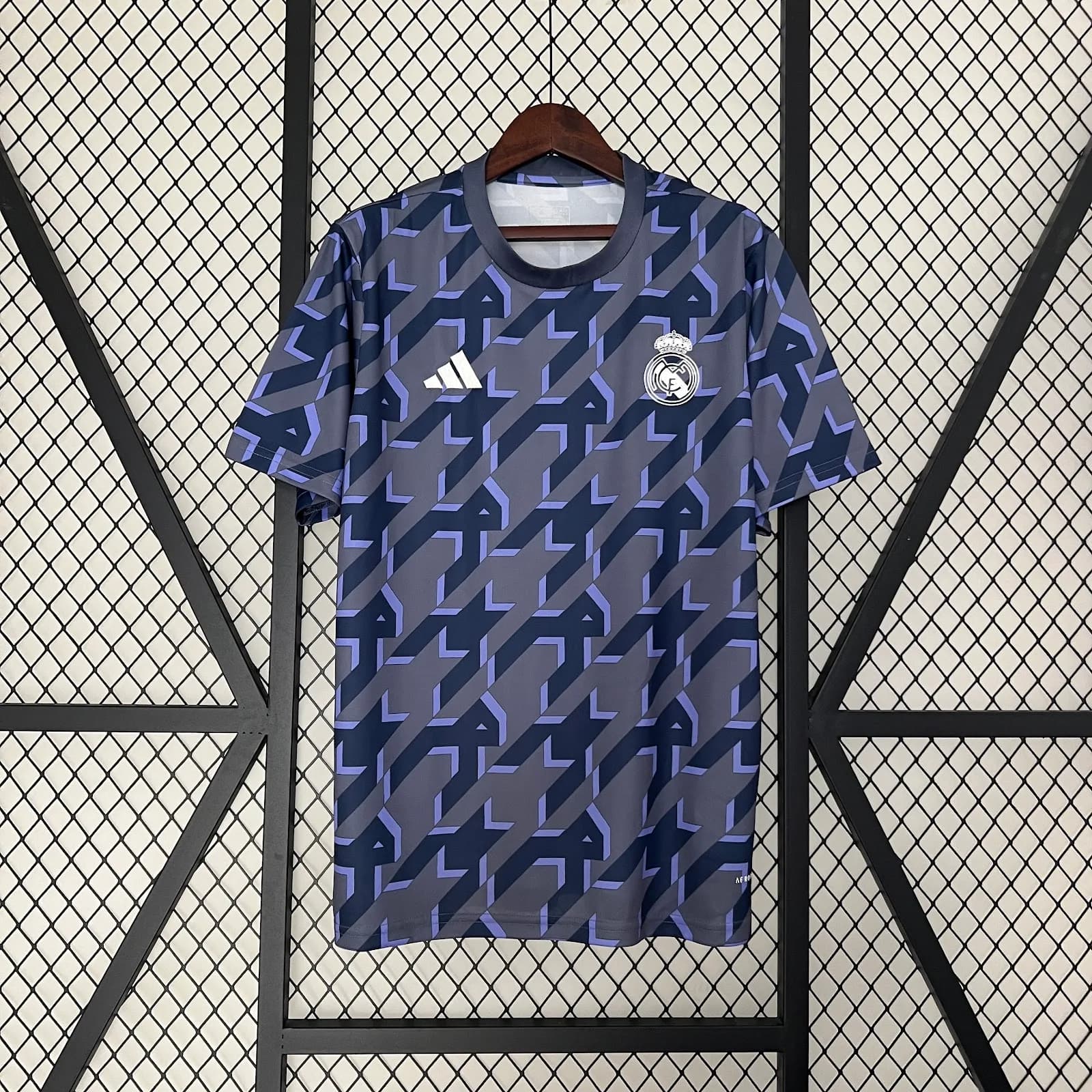 Camiseta Real Madrid – Prepartido estampado – 2024-25