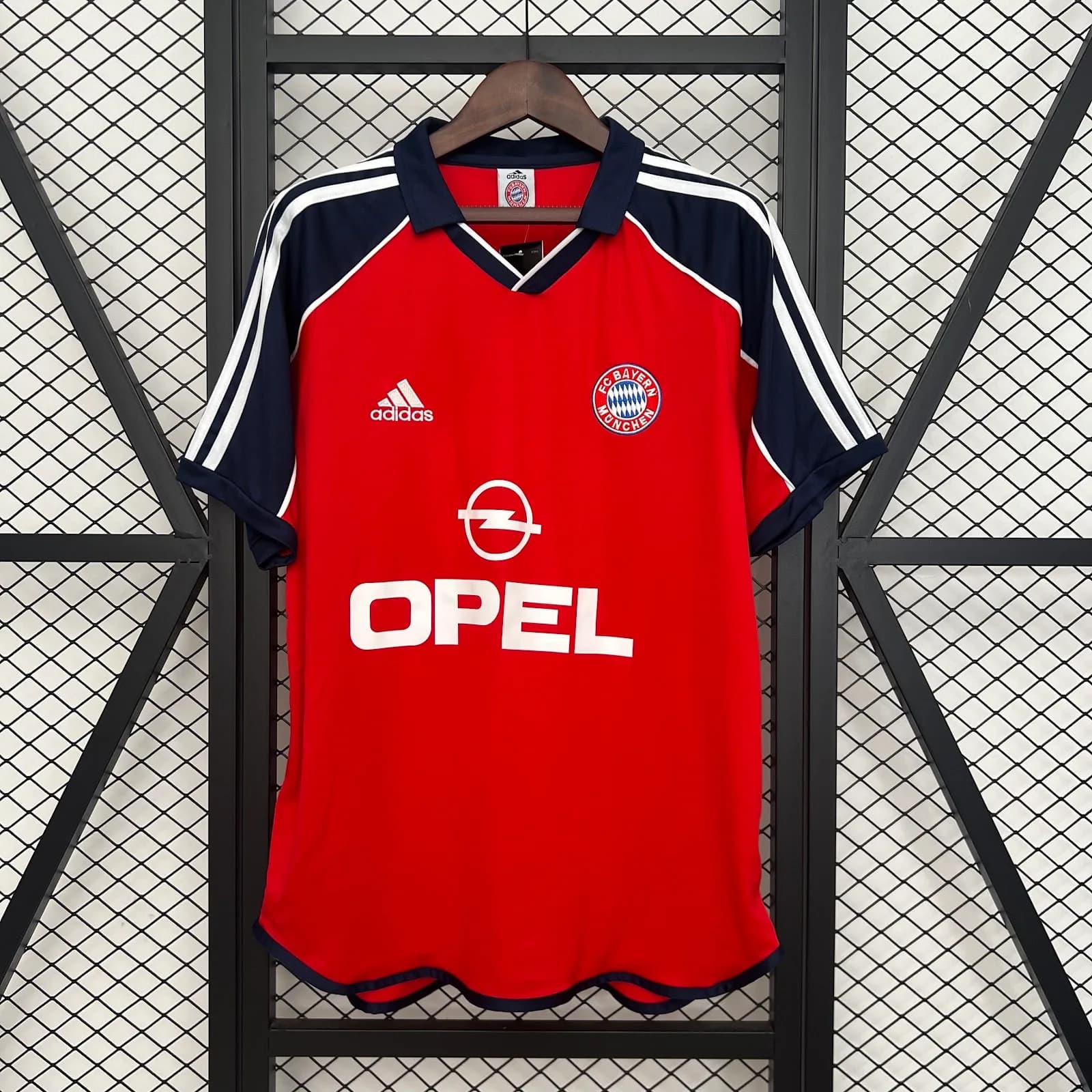 Camiseta Bayern Munich – Titular con patrocinadores – 2000-01 – Variante 2