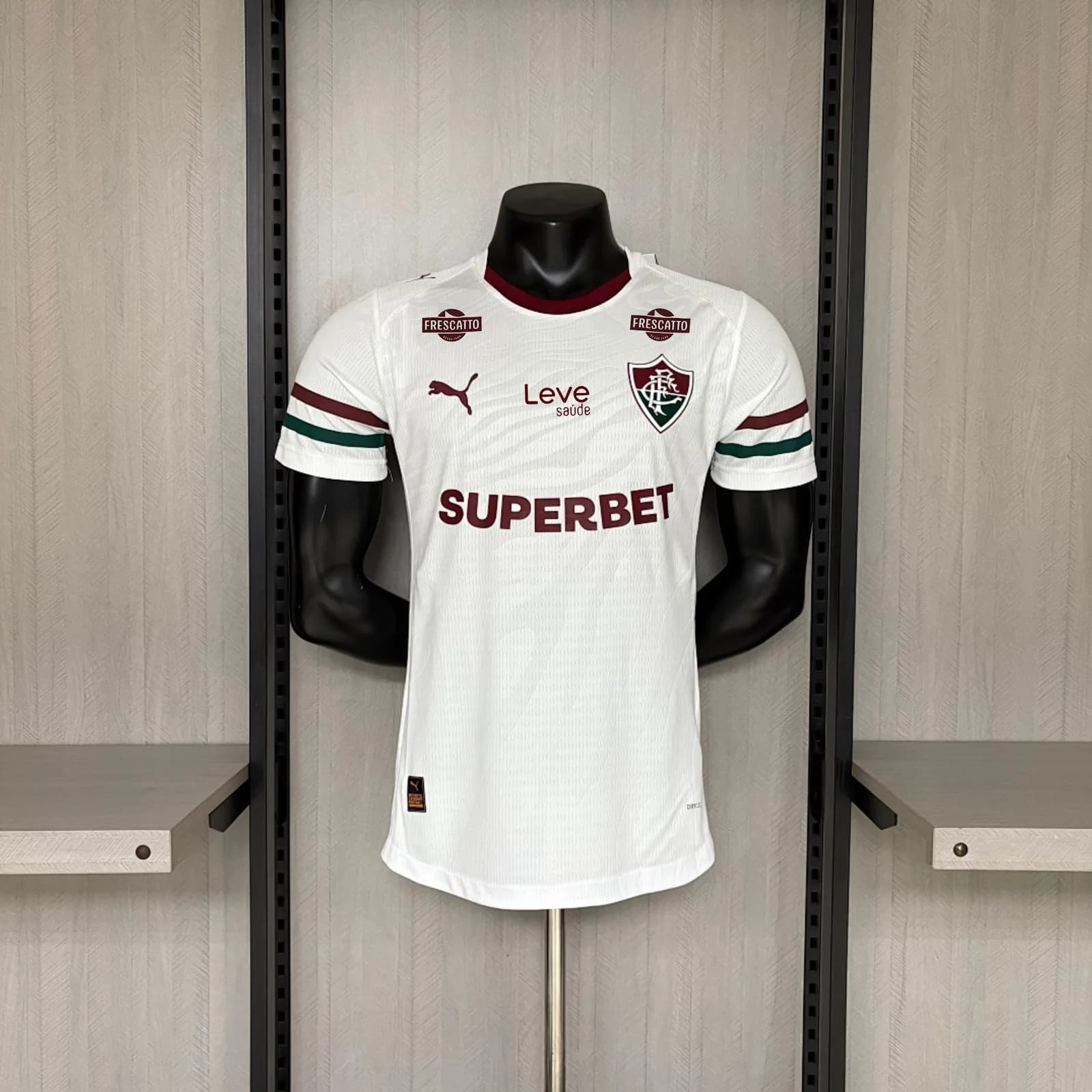 Camiseta Fluminense – Visitante versión jugador con patrocinadores – 2026-27