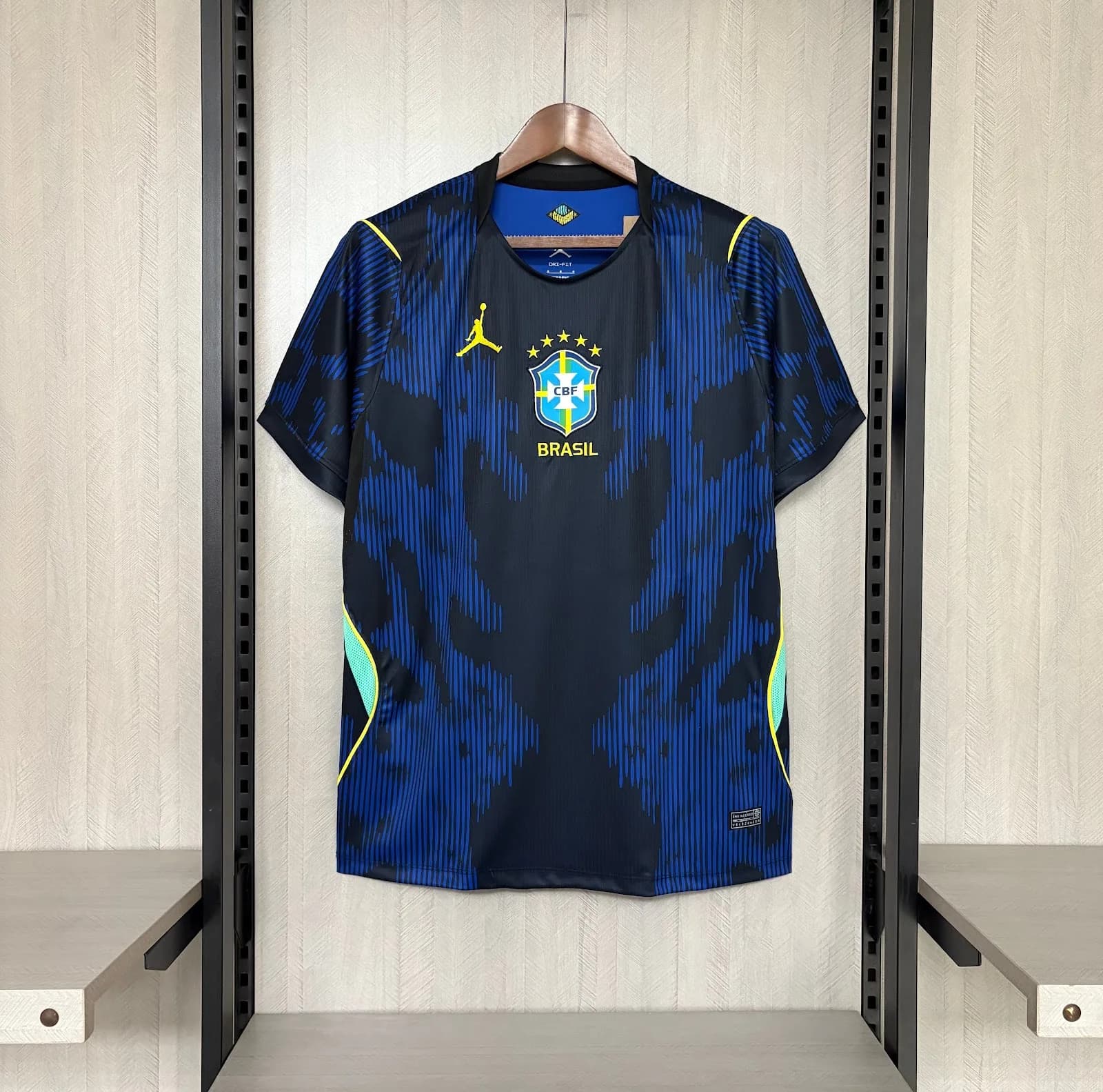 Camiseta Brasil – Visitante – 2026